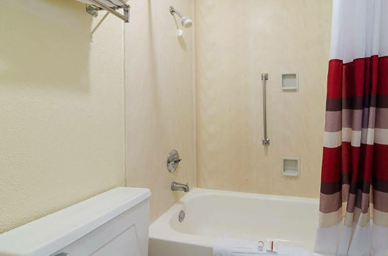 Red Roof Inn Wilmington Nc Ngoại thất bức ảnh